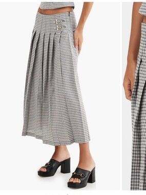 Lioness Fame Skirt NWT